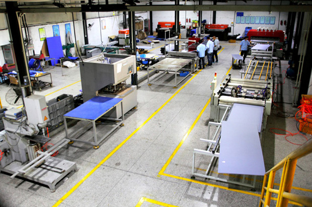 內(nèi)材車(chē)間 內(nèi)材車(chē)間